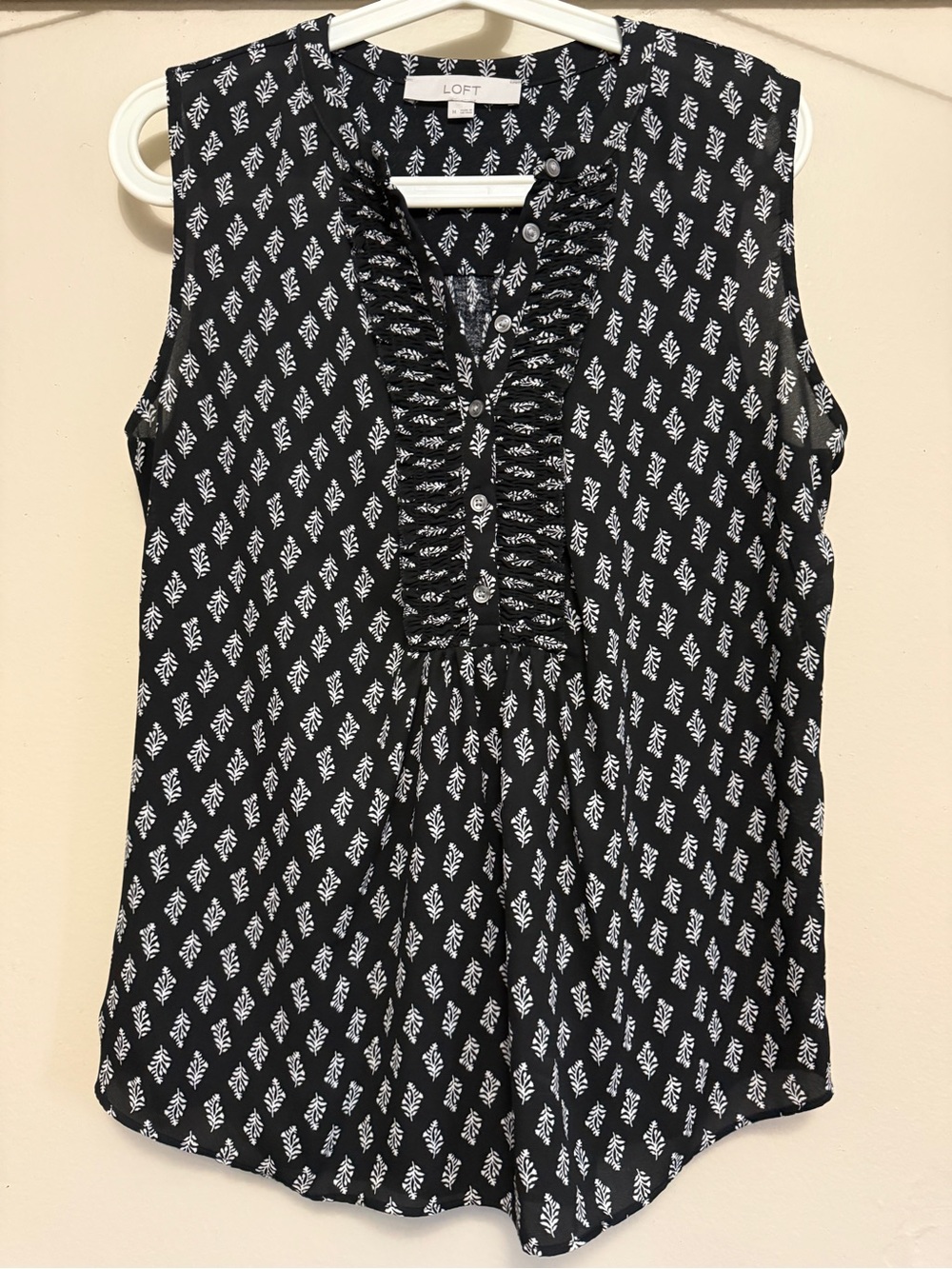 Loft Sleeveless Blouse M Black White